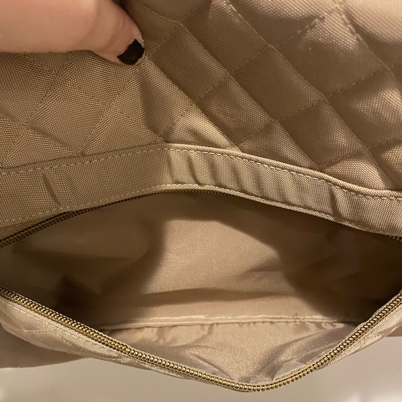 NWOT Travelon Anti Theft Quilted Bag with RFID Wallet - Picture 6 of 14